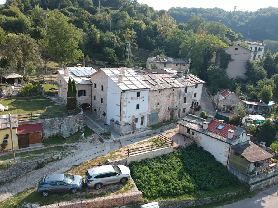 Immagine 17 di Villetta a schiera in vendita  in Contrada Genderli a Erbezzo