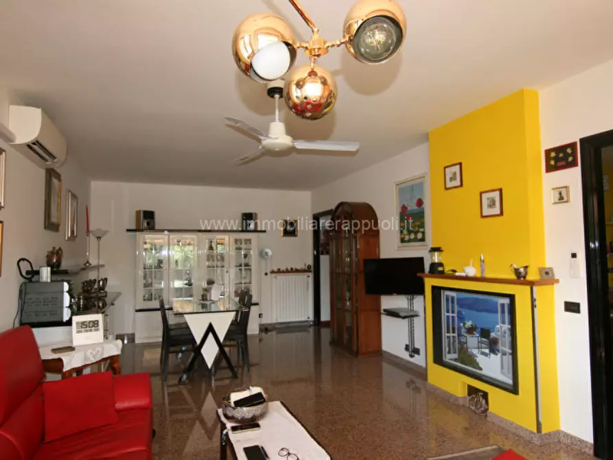 Immagine 1 di Appartamento in vendita  a Montepulciano