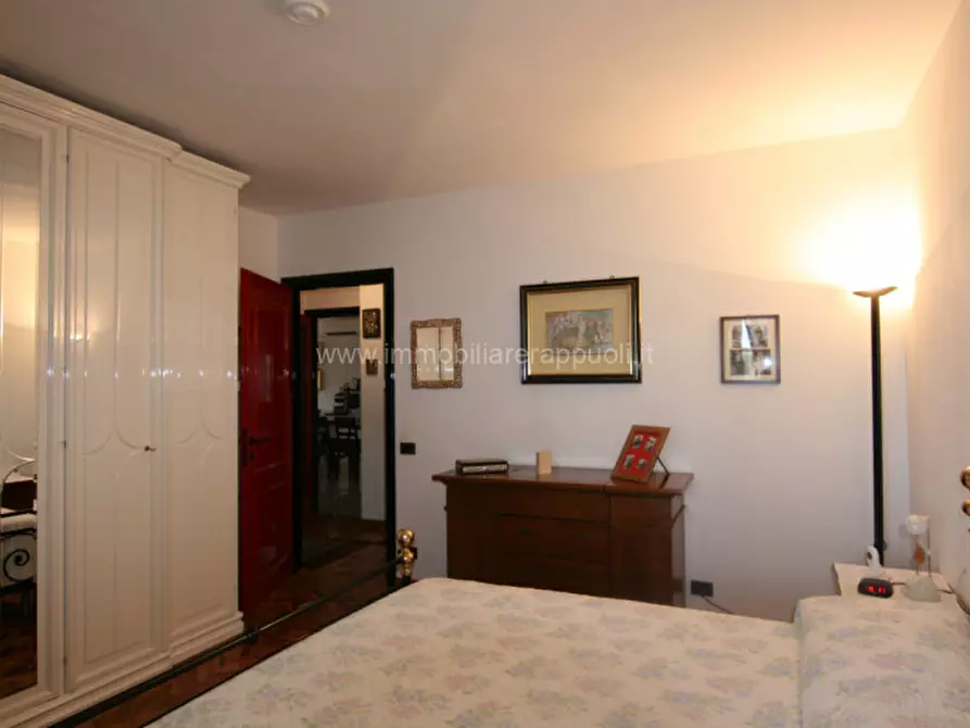 Immagine 11 di Appartamento in vendita  a Montepulciano