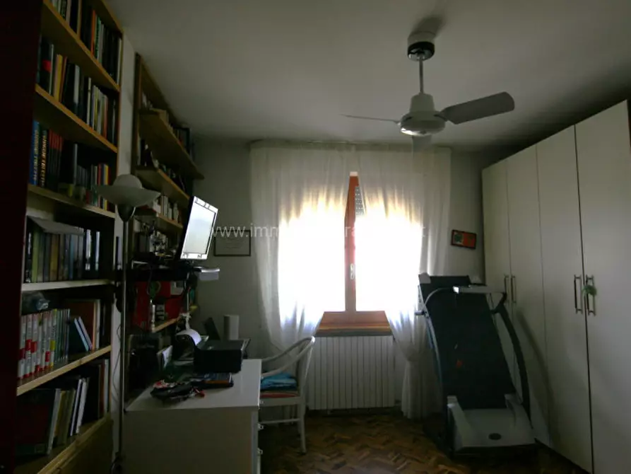 Immagine 18 di Appartamento in vendita  a Montepulciano