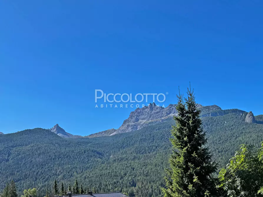 Immagine 3 di Attico in vendita  in via Coiana a Cortina D'ampezzo