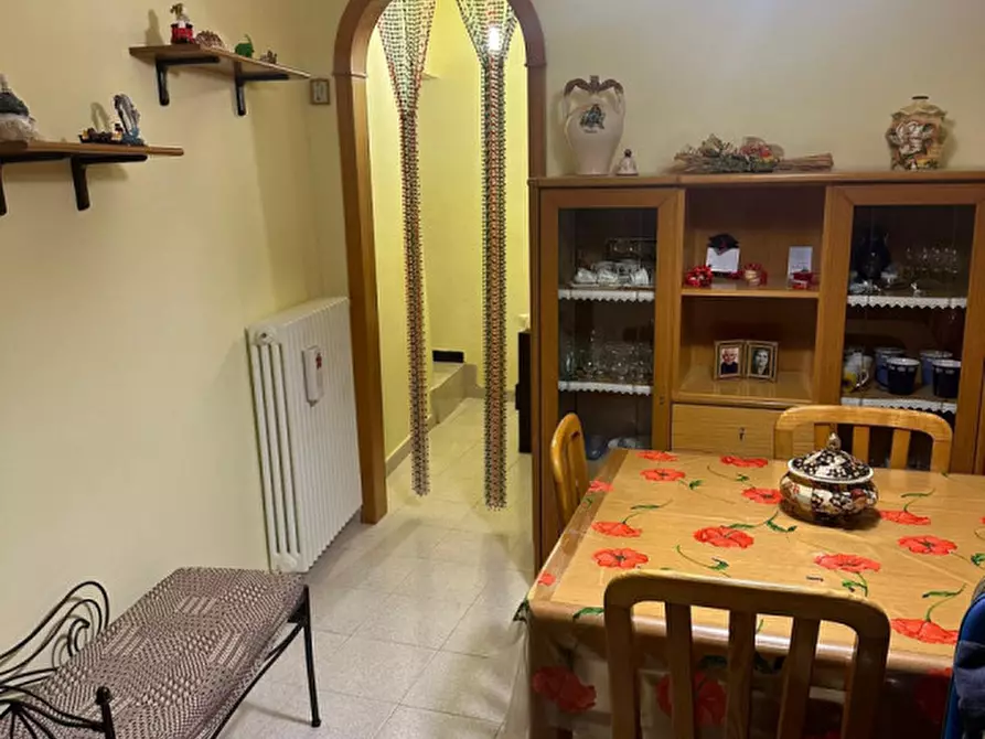 Immagine 3 di Casa indipendente in vendita  in Largo Chiesa Madre a Miglionico