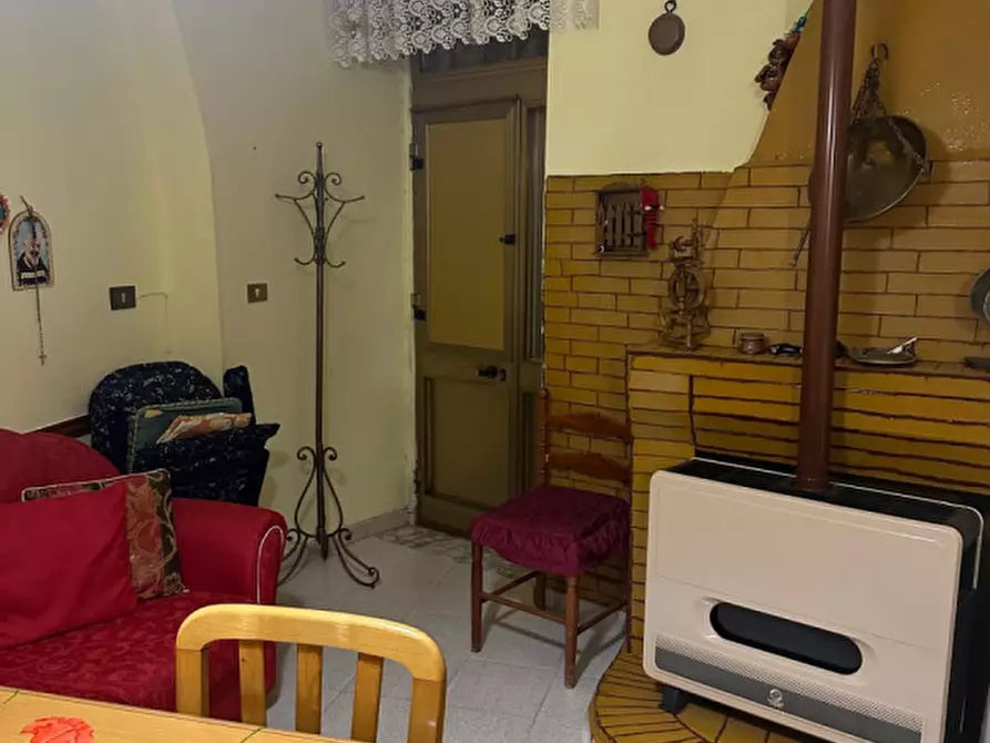 Immagine 7 di Casa indipendente in vendita  in Largo Chiesa Madre a Miglionico