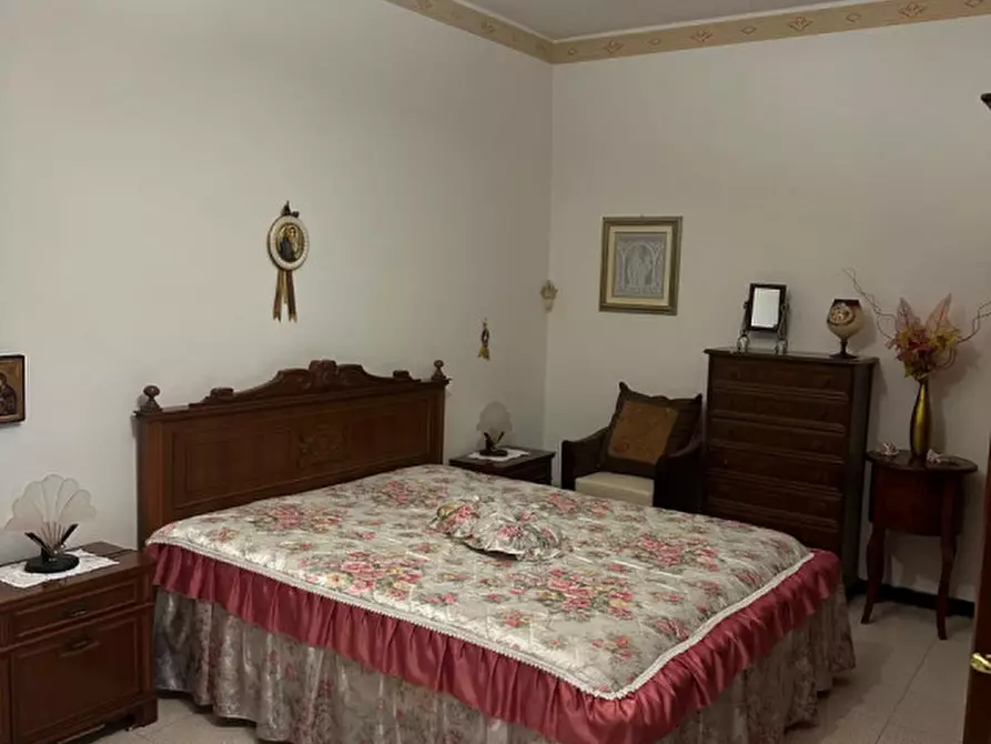 Immagine 10 di Casa indipendente in vendita  in Largo Chiesa Madre a Miglionico