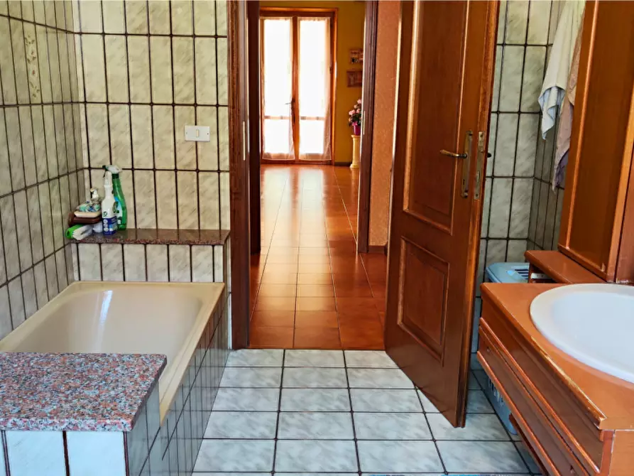 Immagine 38 di Casa indipendente in vendita  in via verdi a Sissa Trecasali