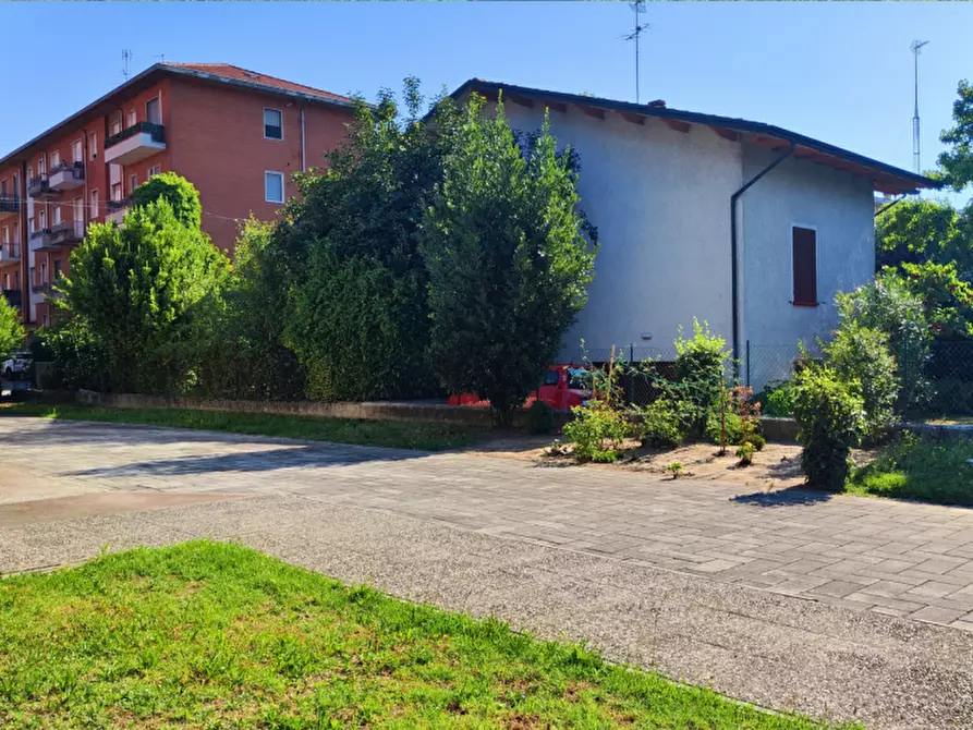 Immagine 52 di Casa indipendente in vendita  in via verdi a Sissa Trecasali