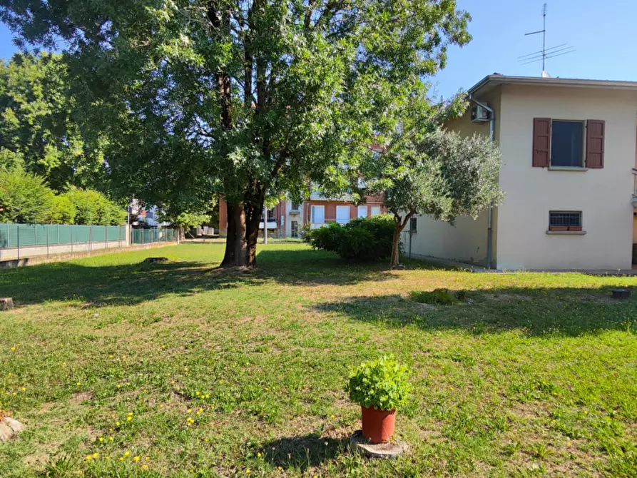 Immagine 60 di Casa indipendente in vendita  in via verdi a Sissa Trecasali