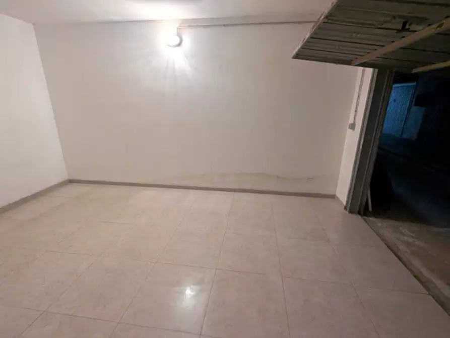 Immagine 1 di Garage in vendita  in Via Salento a Gallipoli