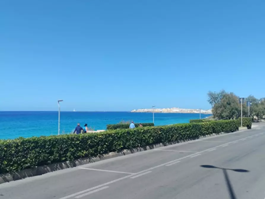 Immagine 6 di Garage in vendita  in Via Salento a Gallipoli