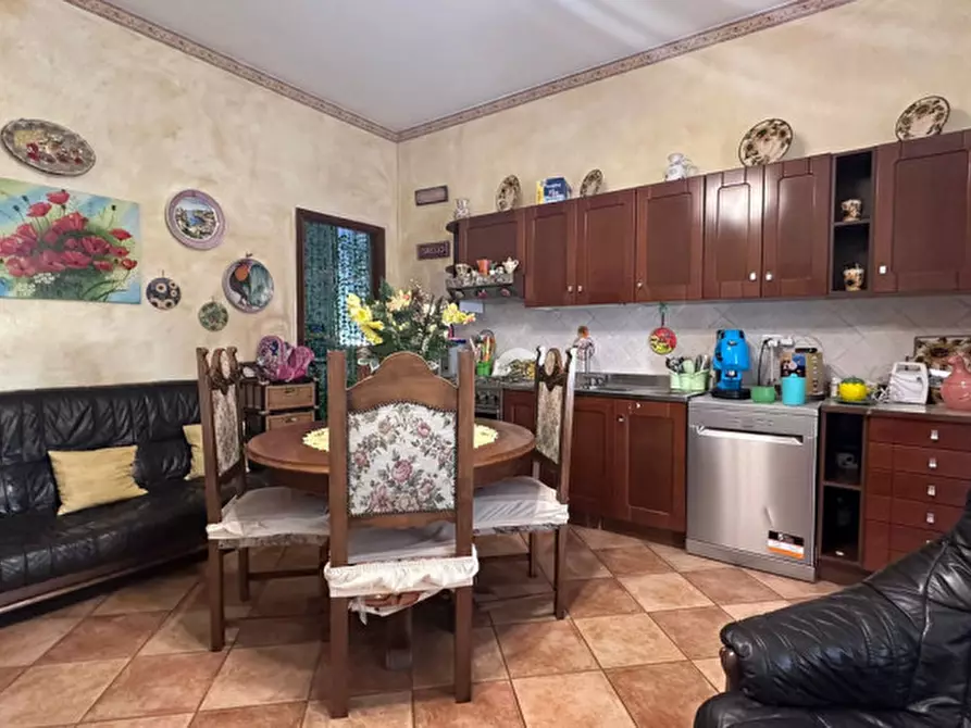 Immagine 1 di Appartamento in vendita  in Via Rosolino Pilo a Bagheria