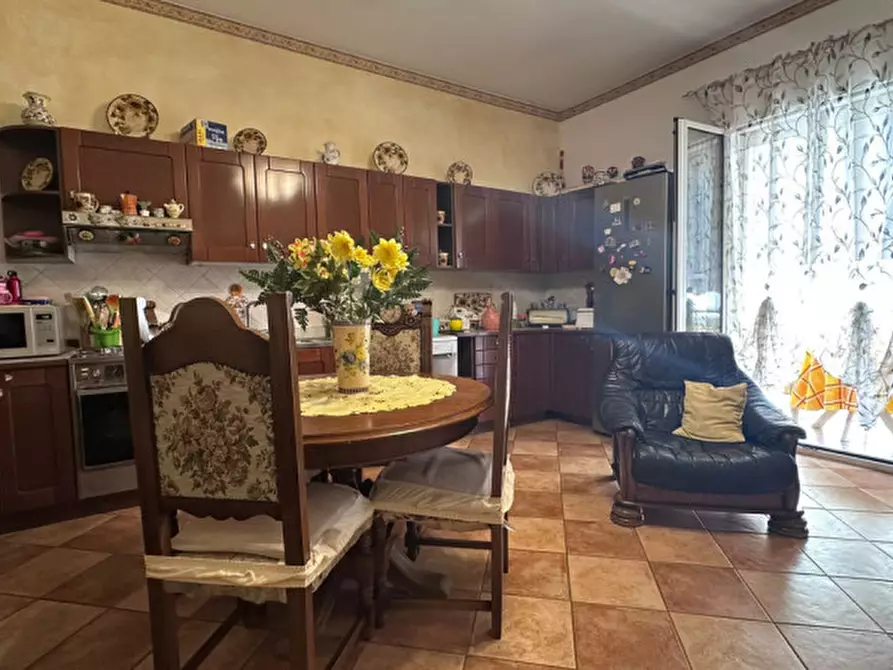 Immagine 2 di Appartamento in vendita  in Via Rosolino Pilo a Bagheria