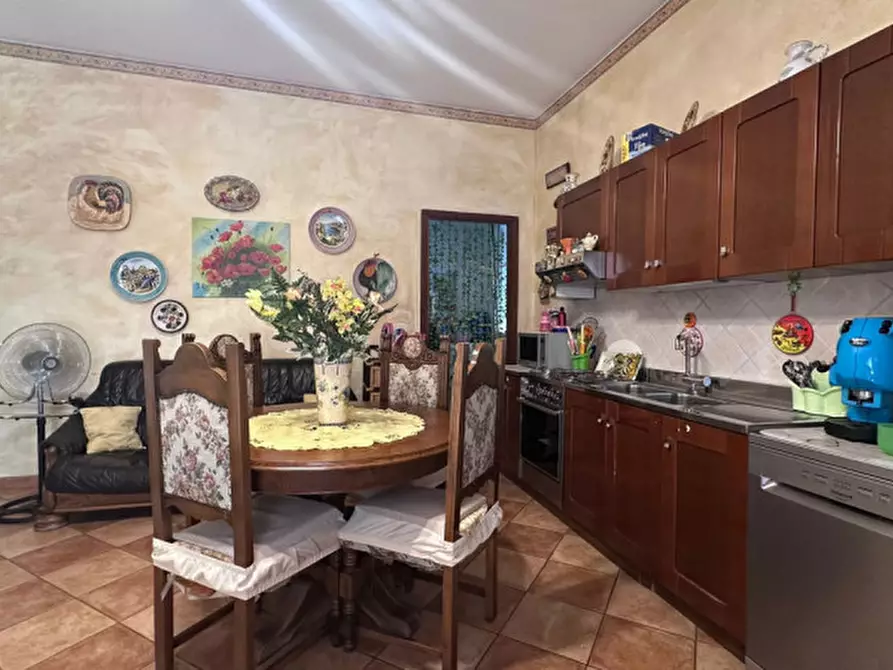 Immagine 3 di Appartamento in vendita  in Via Rosolino Pilo a Bagheria