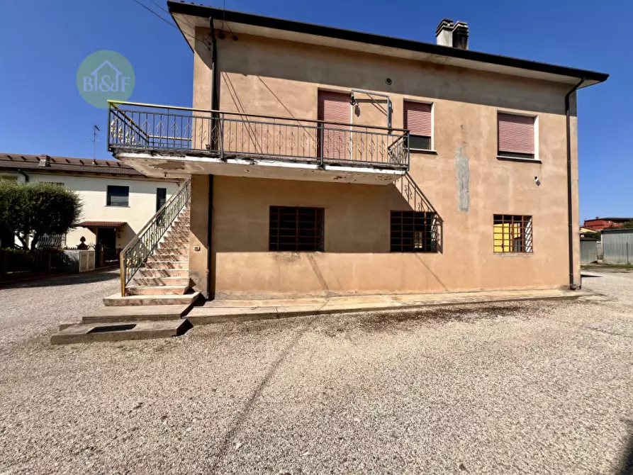 Immagine 5 di Villetta a schiera in vendita  in via giuseppe garibaldi , 37 a Cerea