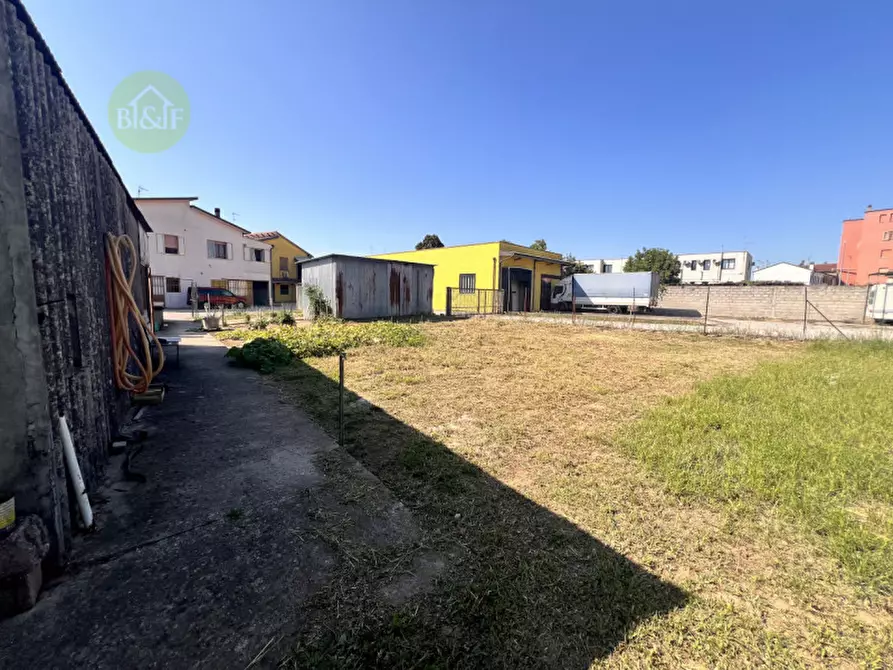 Immagine 12 di Villetta a schiera in vendita  in via giuseppe garibaldi , 37 a Cerea