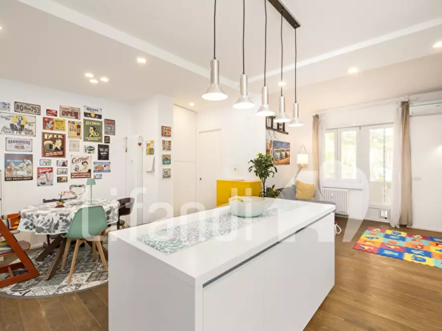 Immagine 2 di Appartamento in vendita  in Via della Visitazione - Mariaheimweg a Bolzano