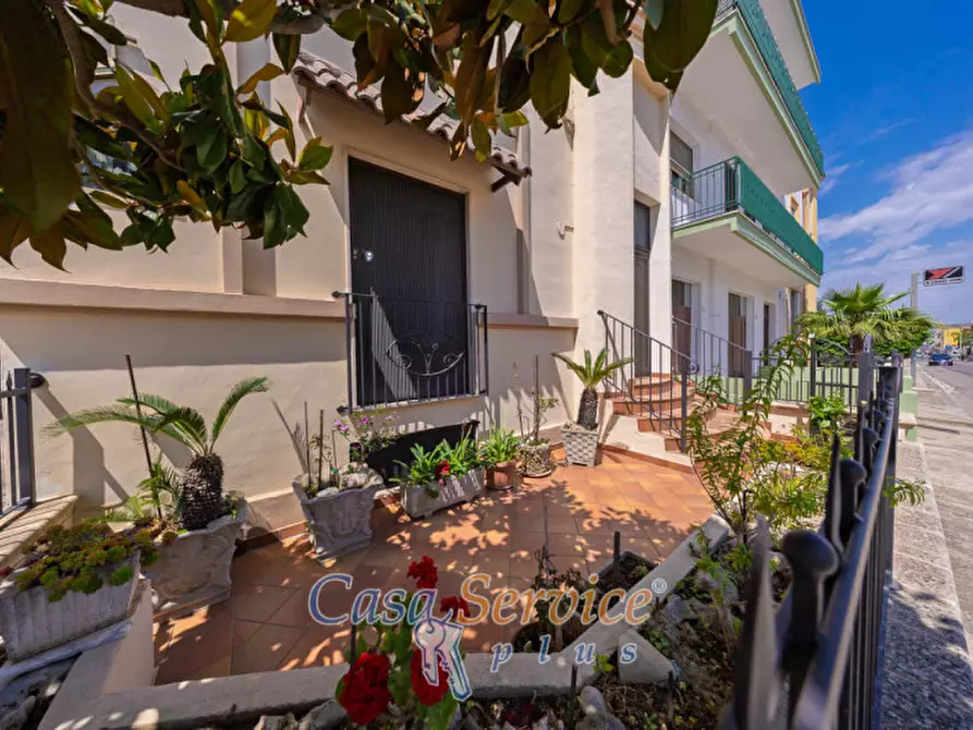 Immagine 3 di Casa indipendente in vendita  in Via Provinciale Matino a Parabita