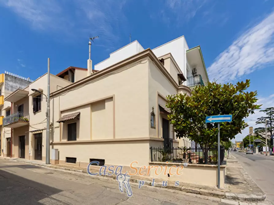 Immagine 4 di Casa indipendente in vendita  in Via Provinciale Matino a Parabita