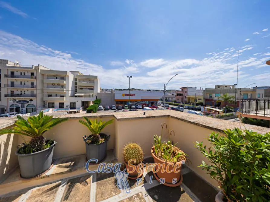 Immagine 9 di Casa indipendente in vendita  in Via Provinciale Matino a Parabita