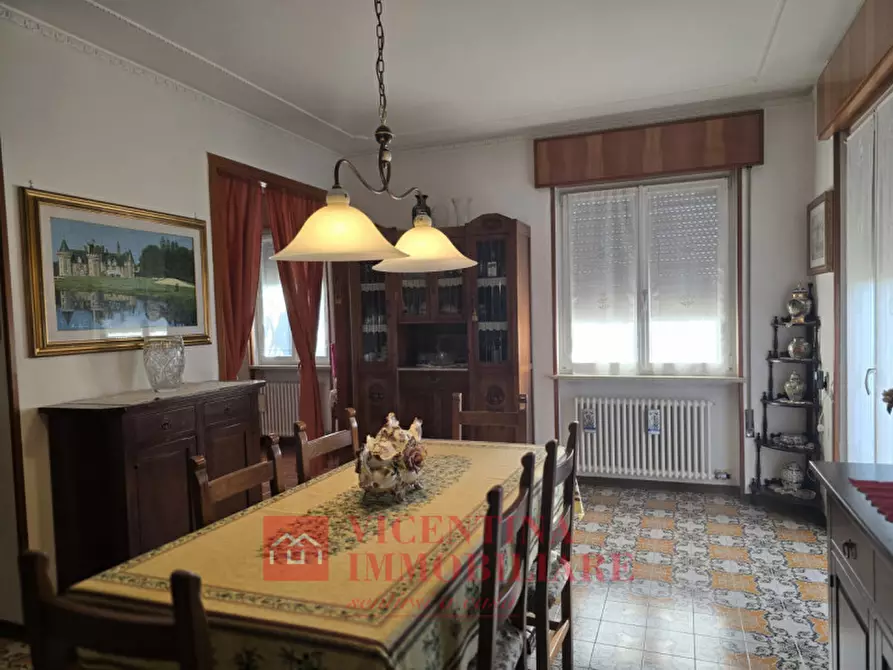 Immagine 5 di Appartamento in affitto  in via Monte Grappa a Torri Di Quartesolo