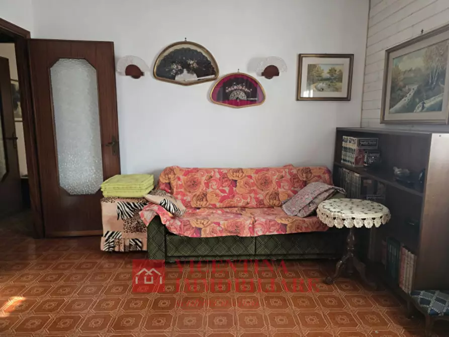 Immagine 9 di Appartamento in affitto  in via Monte Grappa a Torri Di Quartesolo