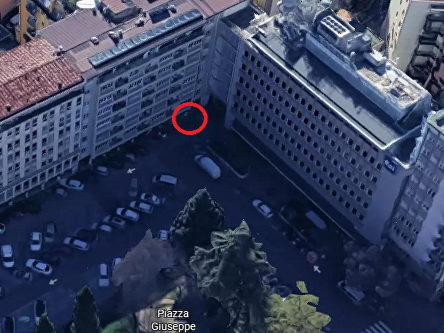 Immagine 2 di Negozio in vendita  in piazza mazzini 16 a Bolzano