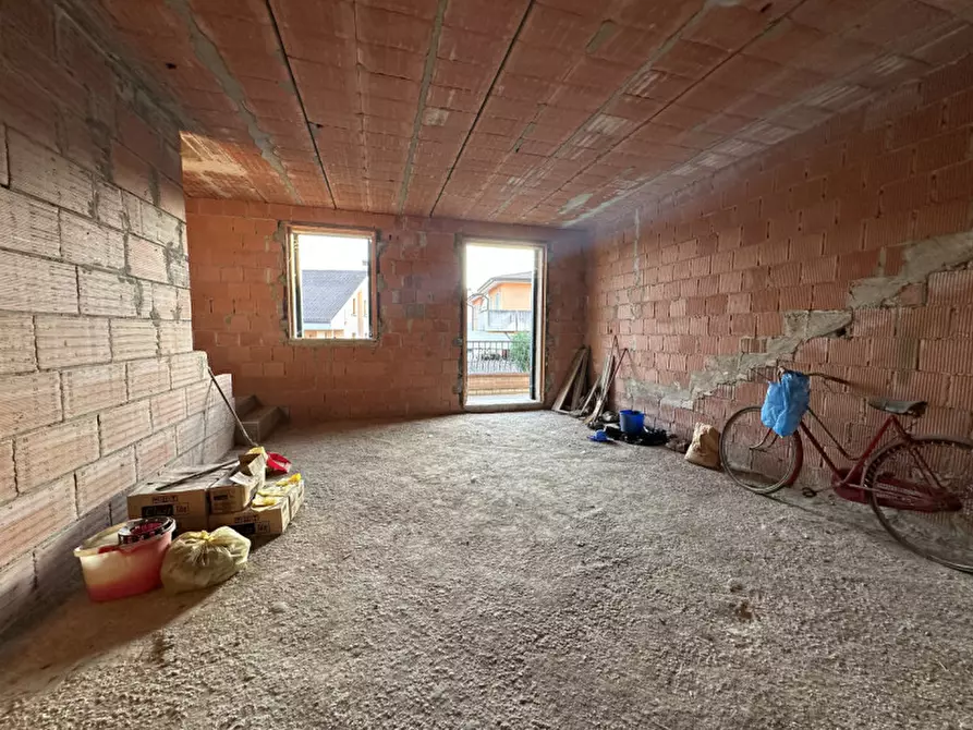 Immagine 5 di Casa quadrifamiliare in vendita  in Via Roma a Due Carrare