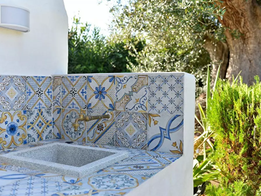 Immagine 22 di Villa in vendita  in contrada monte tubiolo snc a Polignano A Mare