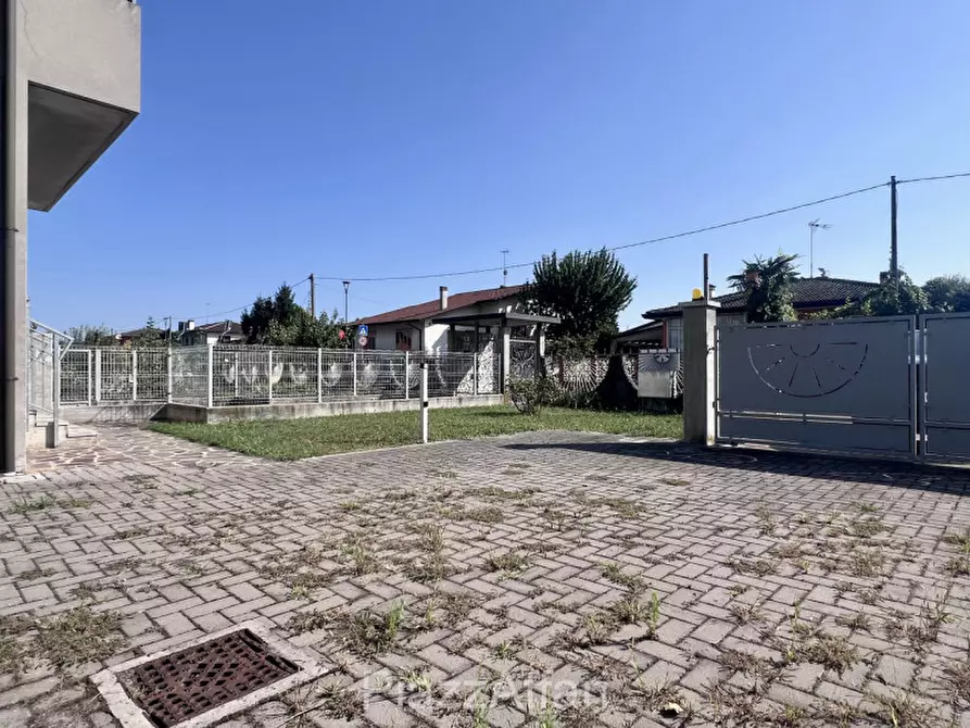 Immagine 7 di Casa bifamiliare in vendita  in Via Don Bosco a Brugine