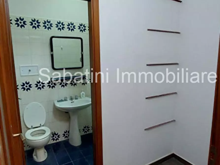 Immagine 12 di Ufficio in affitto  in Via Parini, 3 a Pescara