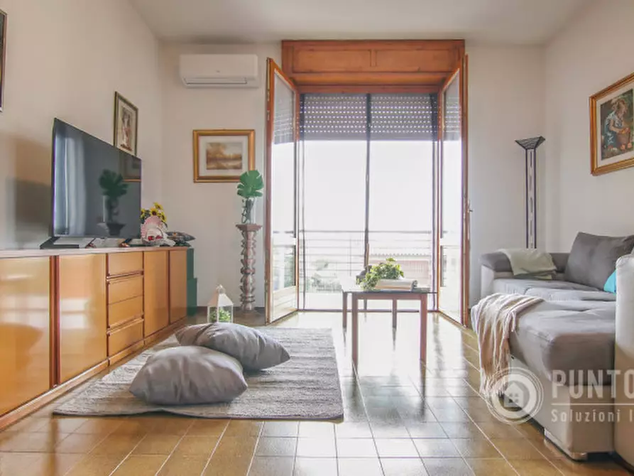 Immagine 1 di Appartamento in vendita  in Via Umbria a Bussolengo