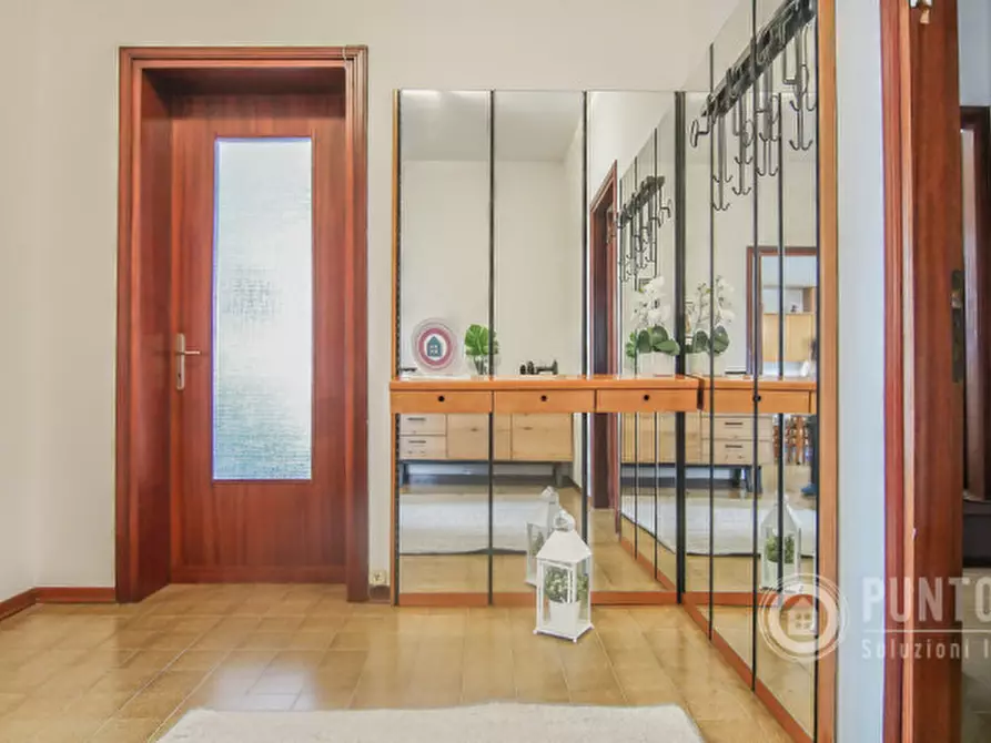 Immagine 2 di Appartamento in vendita  in Via Umbria a Bussolengo