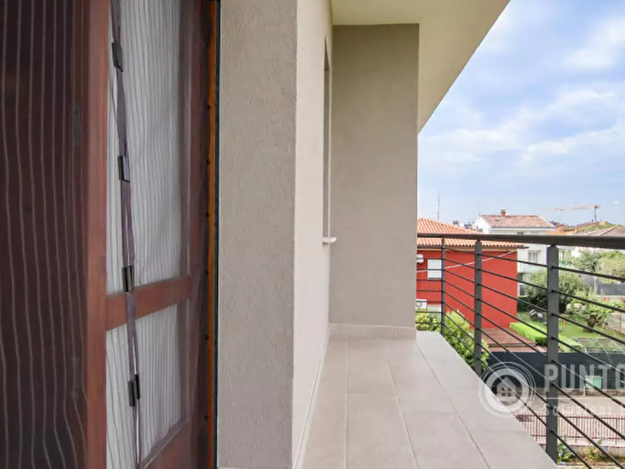 Immagine 26 di Appartamento in vendita  in Via Umbria a Bussolengo