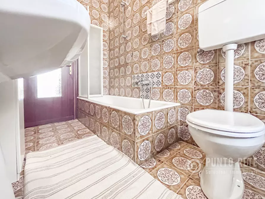 Immagine 40 di Appartamento in vendita  in Via Umbria a Bussolengo