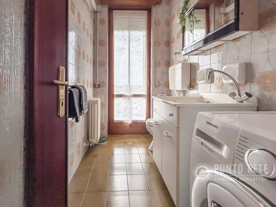 Immagine 42 di Appartamento in vendita  in Via Umbria a Bussolengo