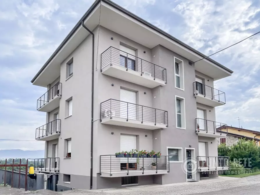 Immagine 49 di Appartamento in vendita  in Via Umbria a Bussolengo