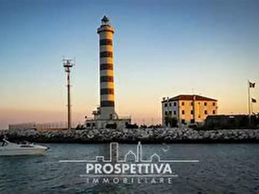 Immagine 8 di Appartamento in vendita  in Via Vincenzo Monti a Jesolo