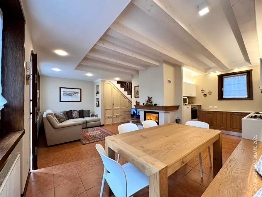 Immagine 12 di Villetta a schiera in vendita  in Via Campo 37 a Gallio