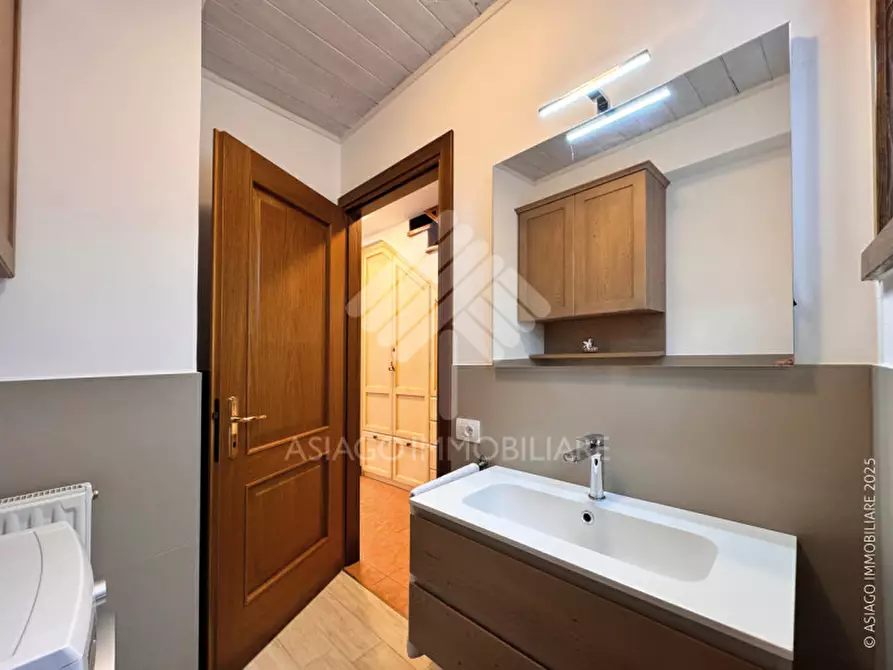 Immagine 16 di Villetta a schiera in vendita  in Via Campo 37 a Gallio