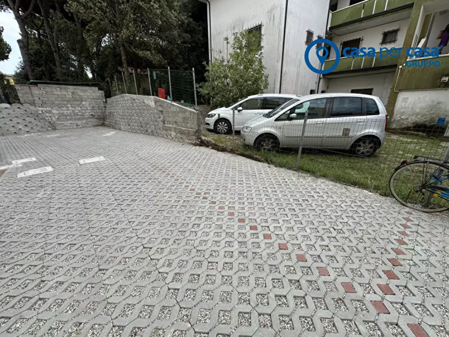 Immagine 17 di Appartamento in vendita  in Via delle Petunie a Rosolina