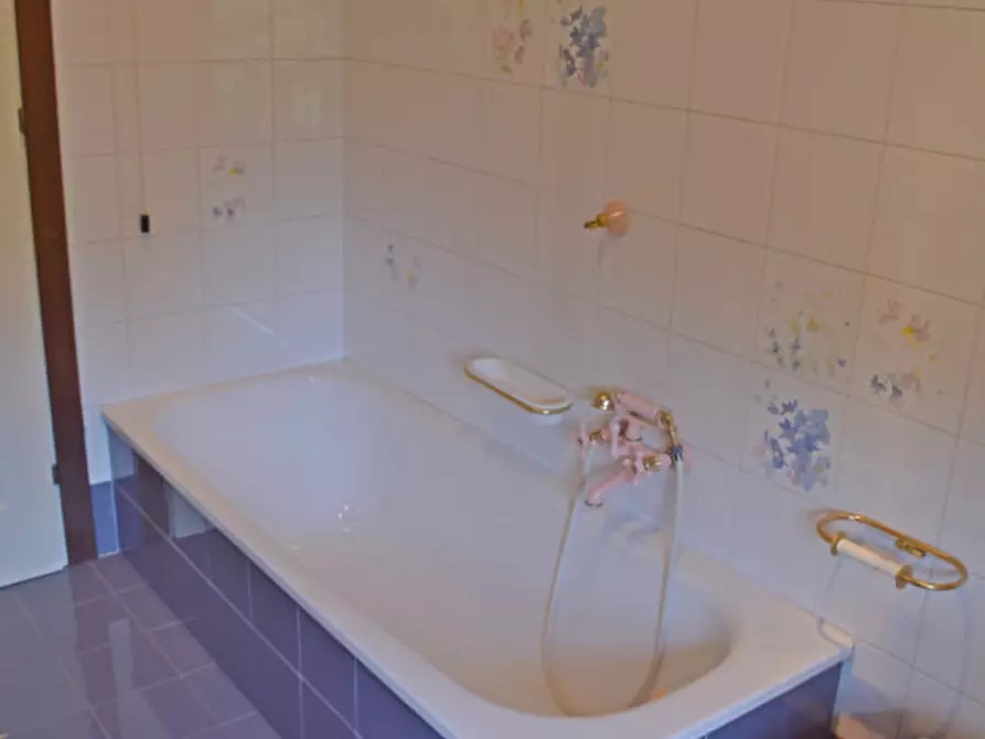 Immagine 11 di Casa bifamiliare in vendita  in TEZZE SUL BRENTA VIA CAMPAGNARI a Tezze Sul Brenta