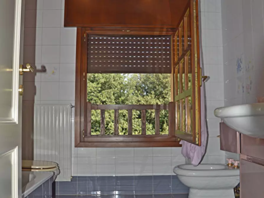 Immagine 17 di Casa bifamiliare in vendita  in TEZZE SUL BRENTA VIA CAMPAGNARI a Tezze Sul Brenta