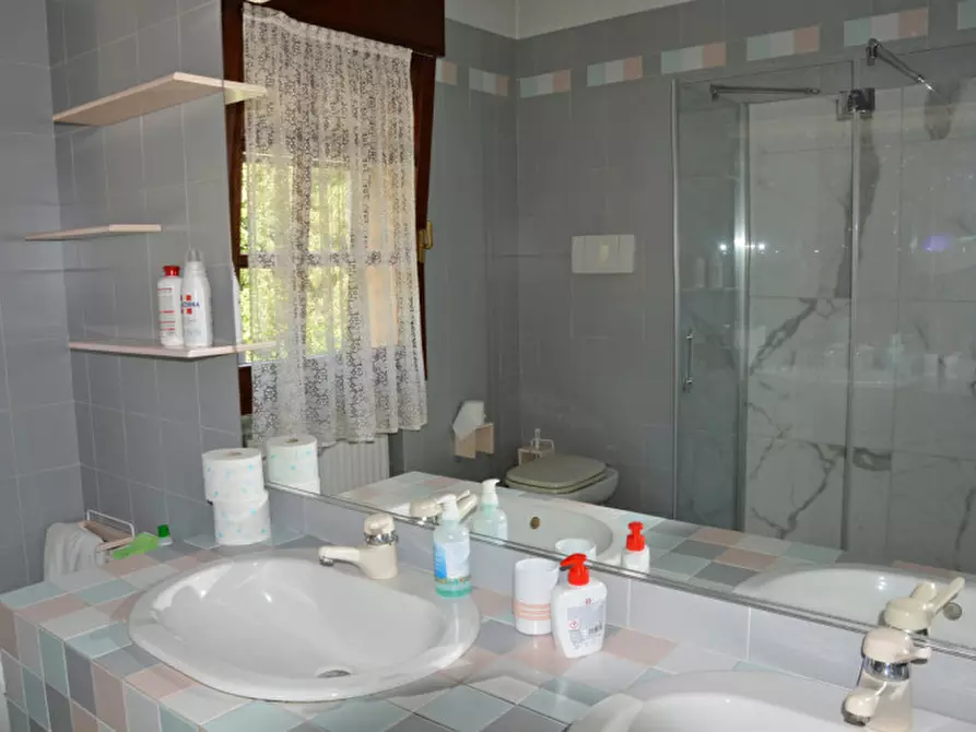 Immagine 42 di Casa bifamiliare in vendita  in TEZZE SUL BRENTA VIA CAMPAGNARI a Tezze Sul Brenta