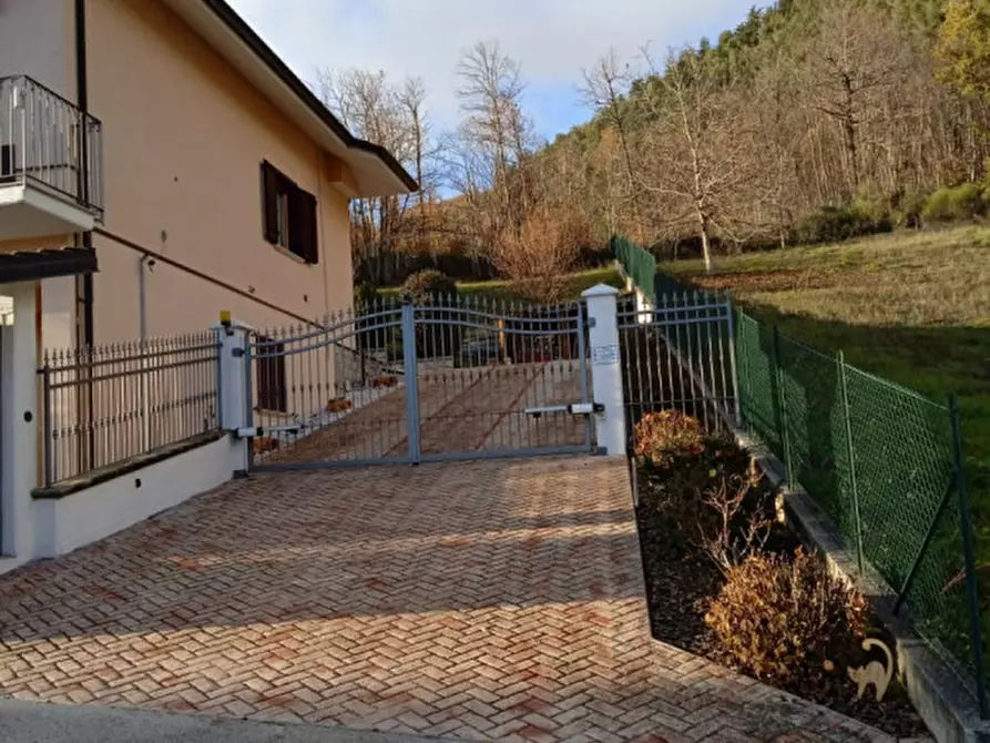 Immagine 4 di Villa in vendita  in Via Campitelli a Marsico Nuovo
