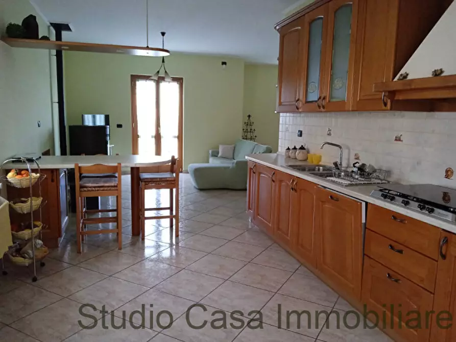 Immagine 12 di Villa in vendita  in Via Campitelli a Marsico Nuovo