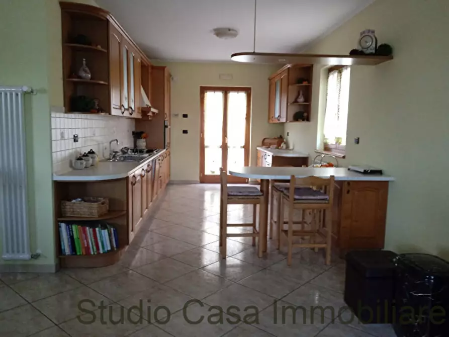 Immagine 13 di Villa in vendita  in Via Campitelli a Marsico Nuovo