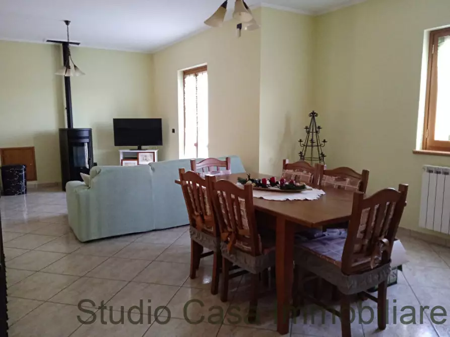 Immagine 16 di Villa in vendita  in Via Campitelli a Marsico Nuovo