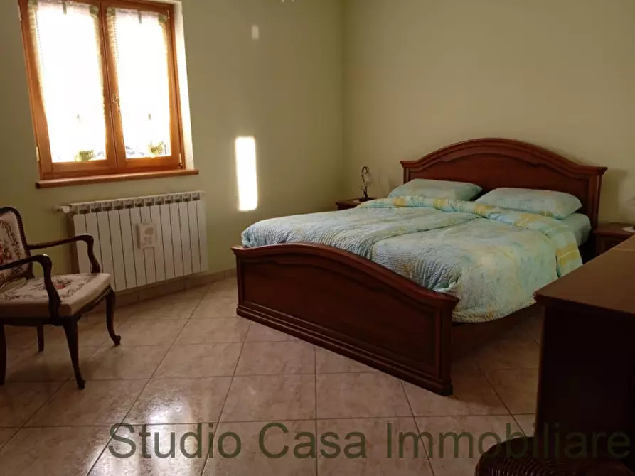 Immagine 17 di Villa in vendita  in Via Campitelli a Marsico Nuovo