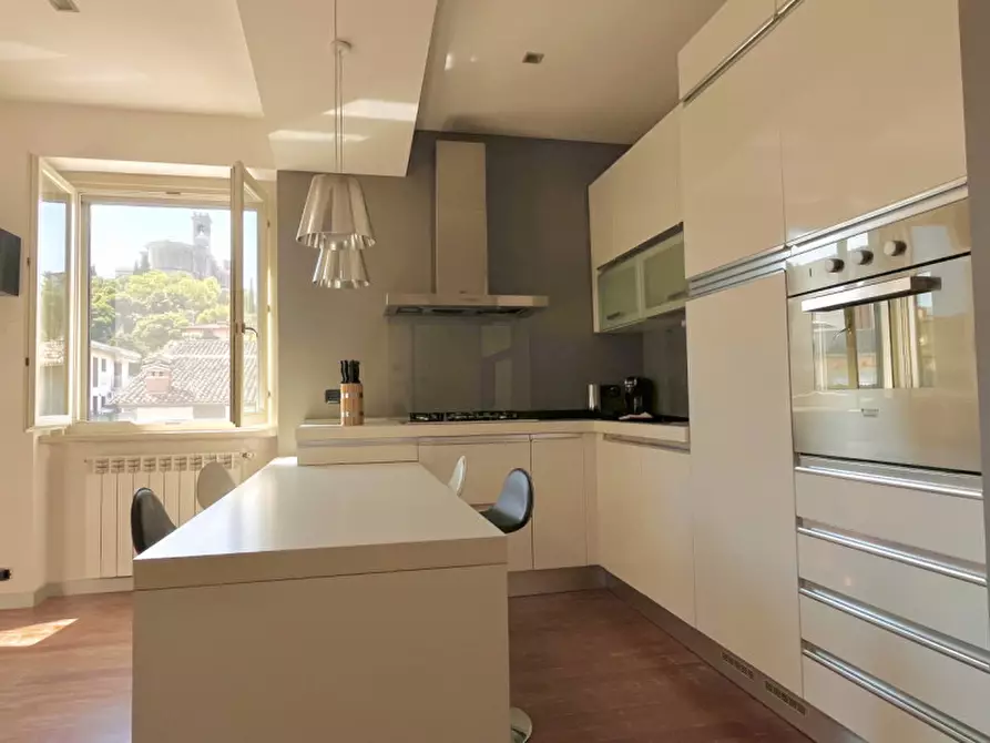 Immagine 4 di Appartamento in vendita  in piazza aldo moro a Calcinato