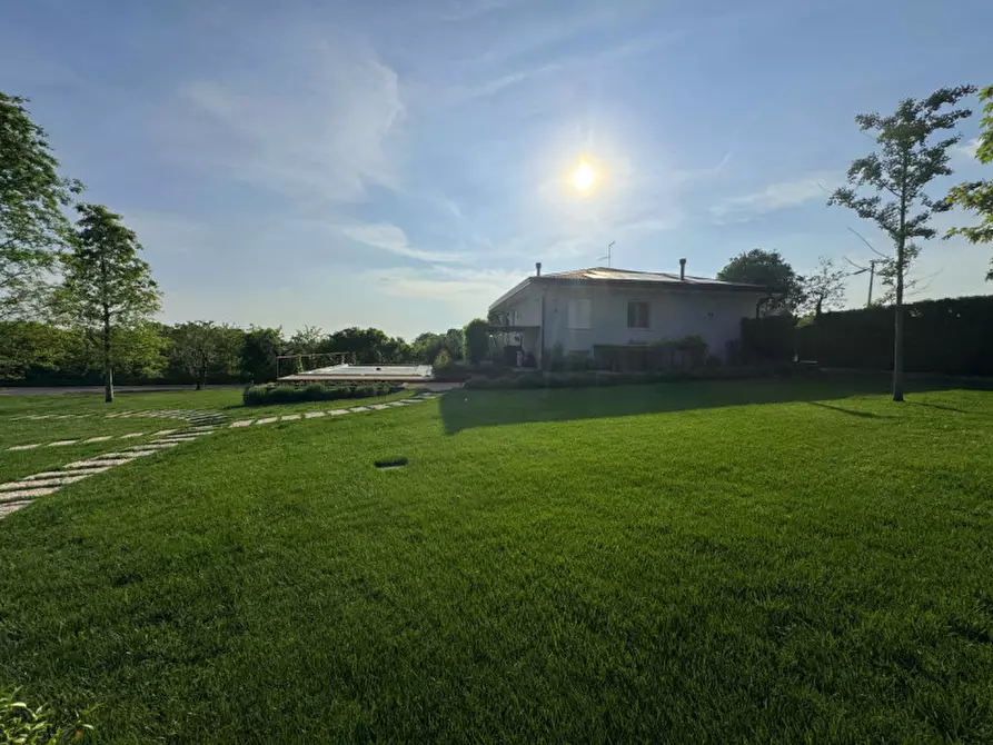 Immagine 3 di Villa in vendita  in vai marziale cerutti a Lonato del Garda