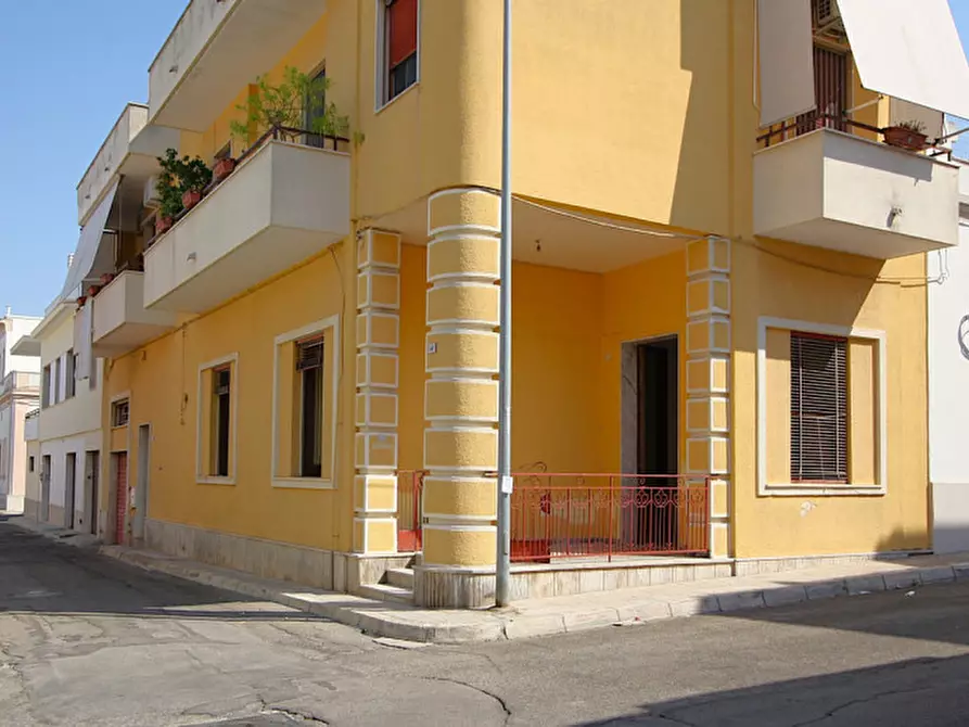 Immagine 2 di Villetta a schiera in vendita  in Via Torino a Parabita